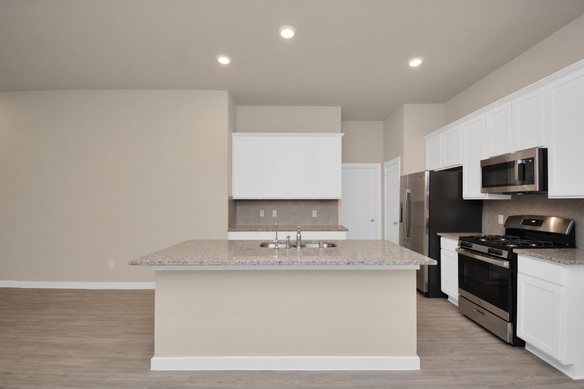 2734 San Bernard Drive Property Photo 14
