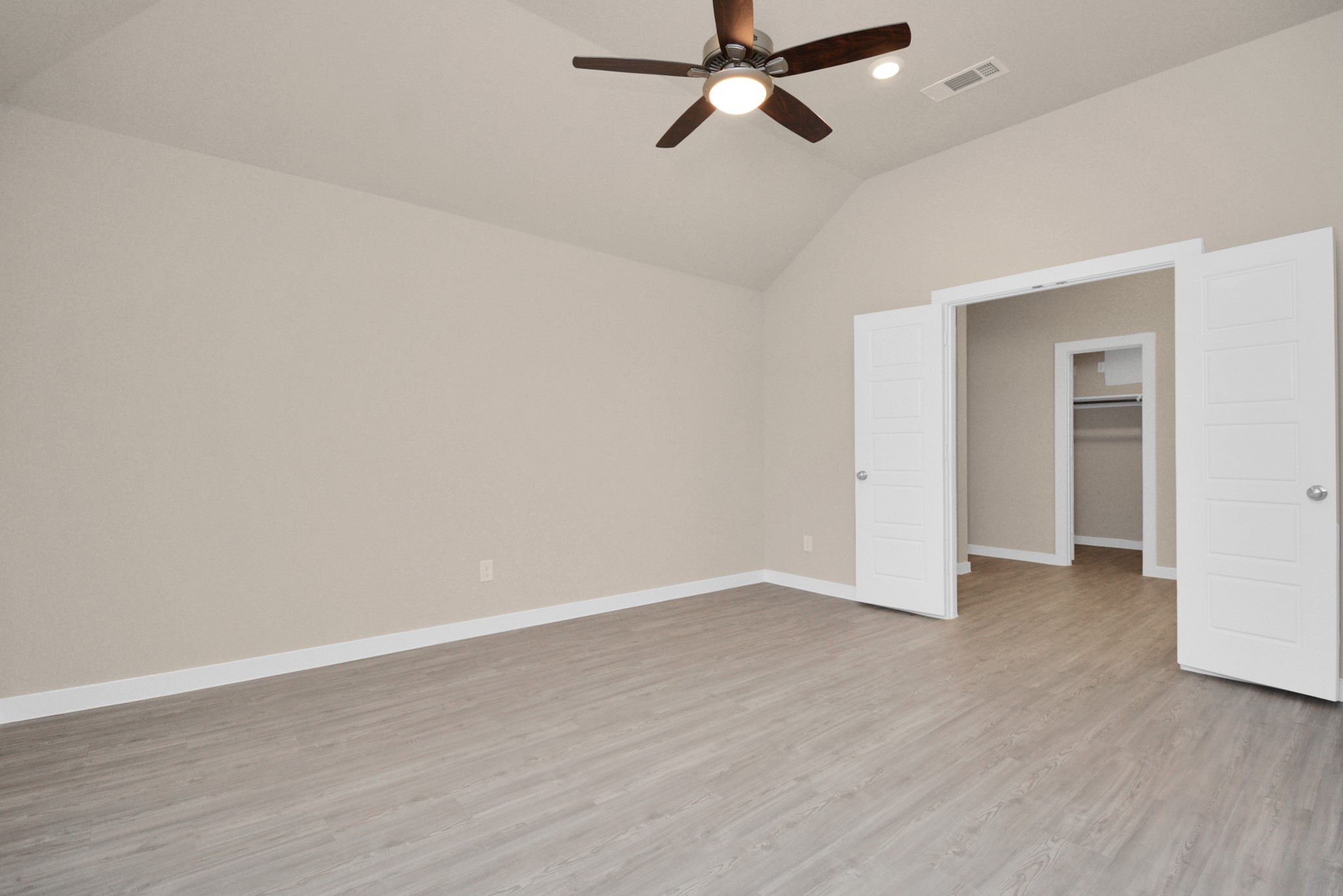 2734 San Bernard Drive Property Photo 18