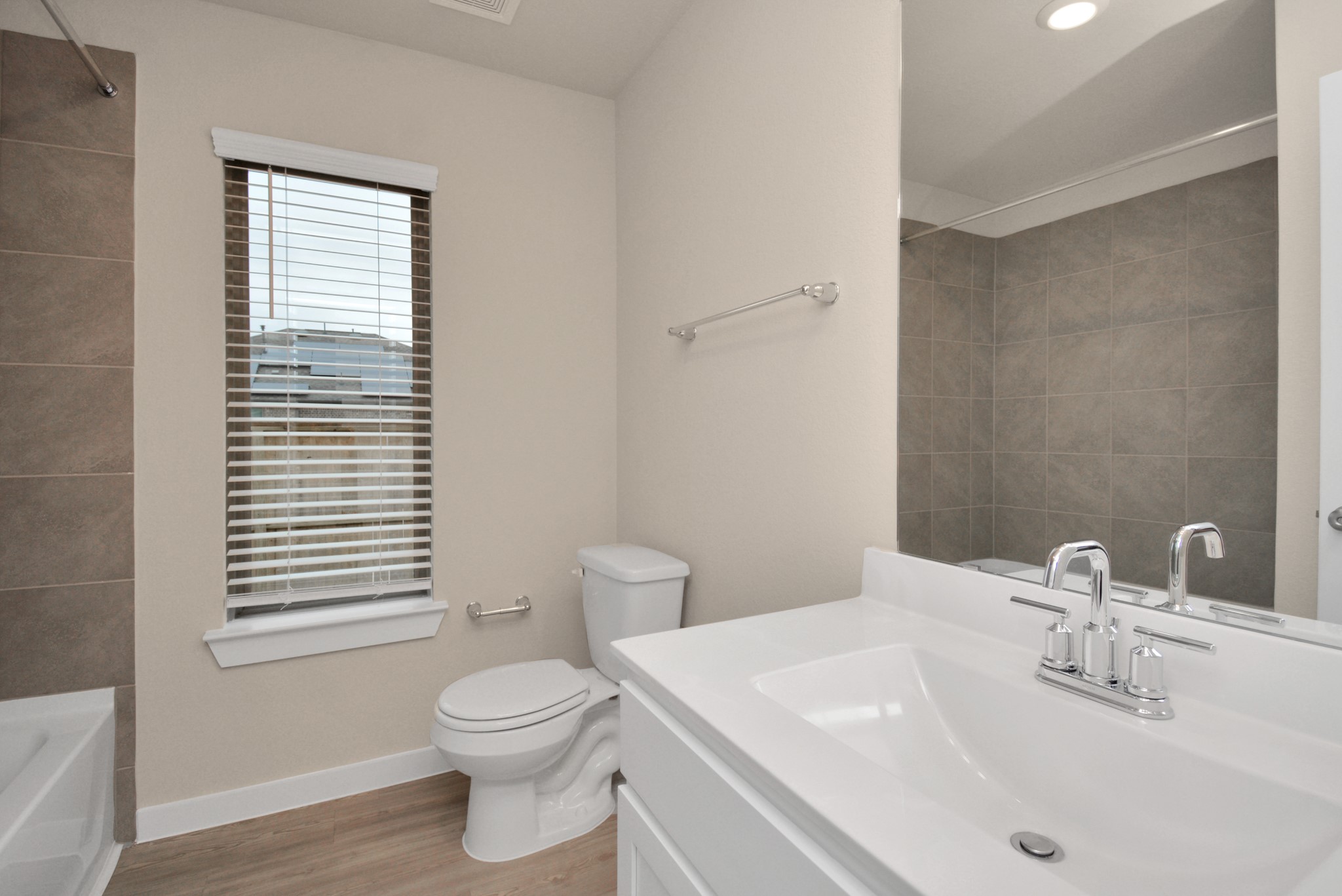 2734 San Bernard Drive Property Photo 30