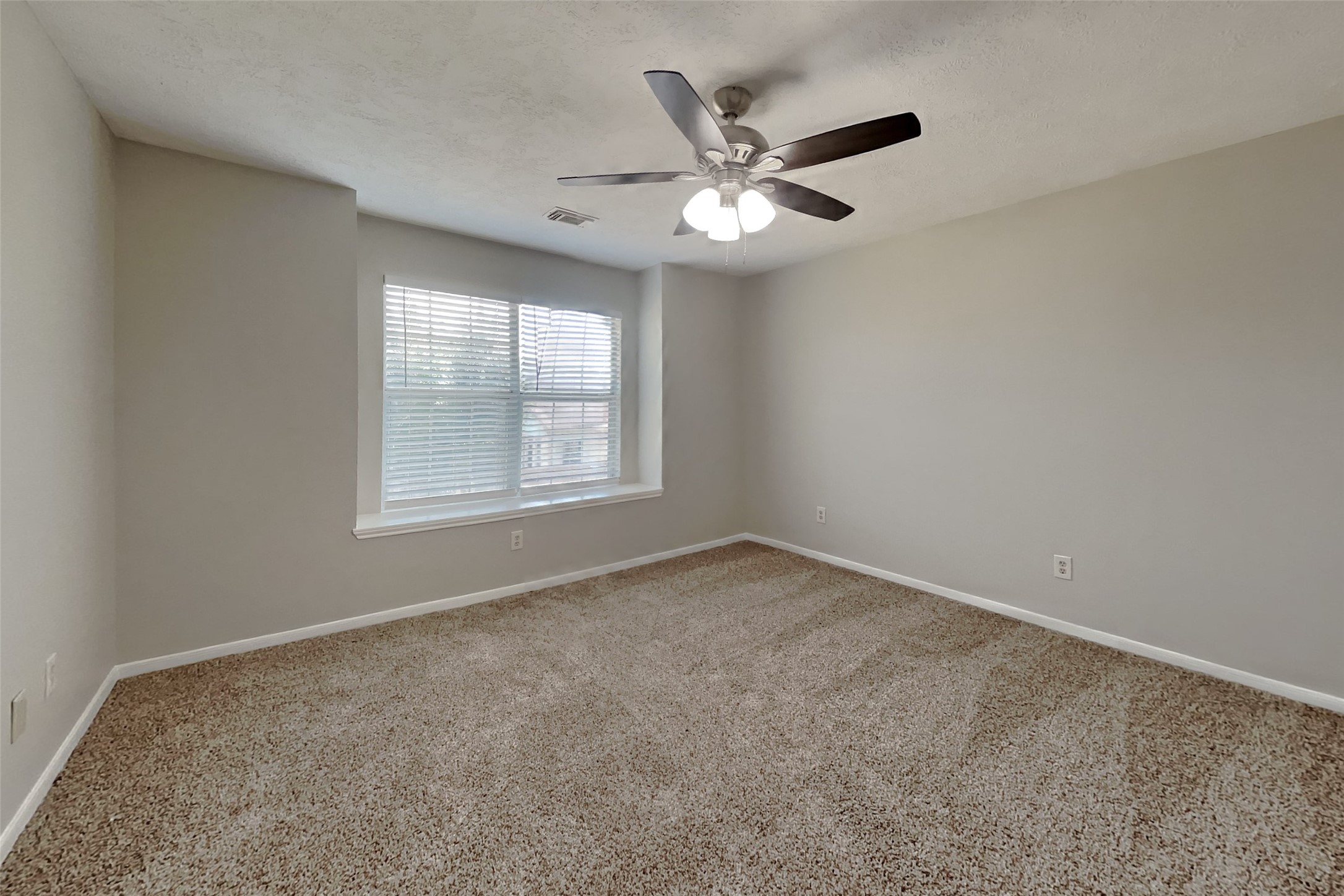 11307 Sunshine Park Drive Property Photo 13