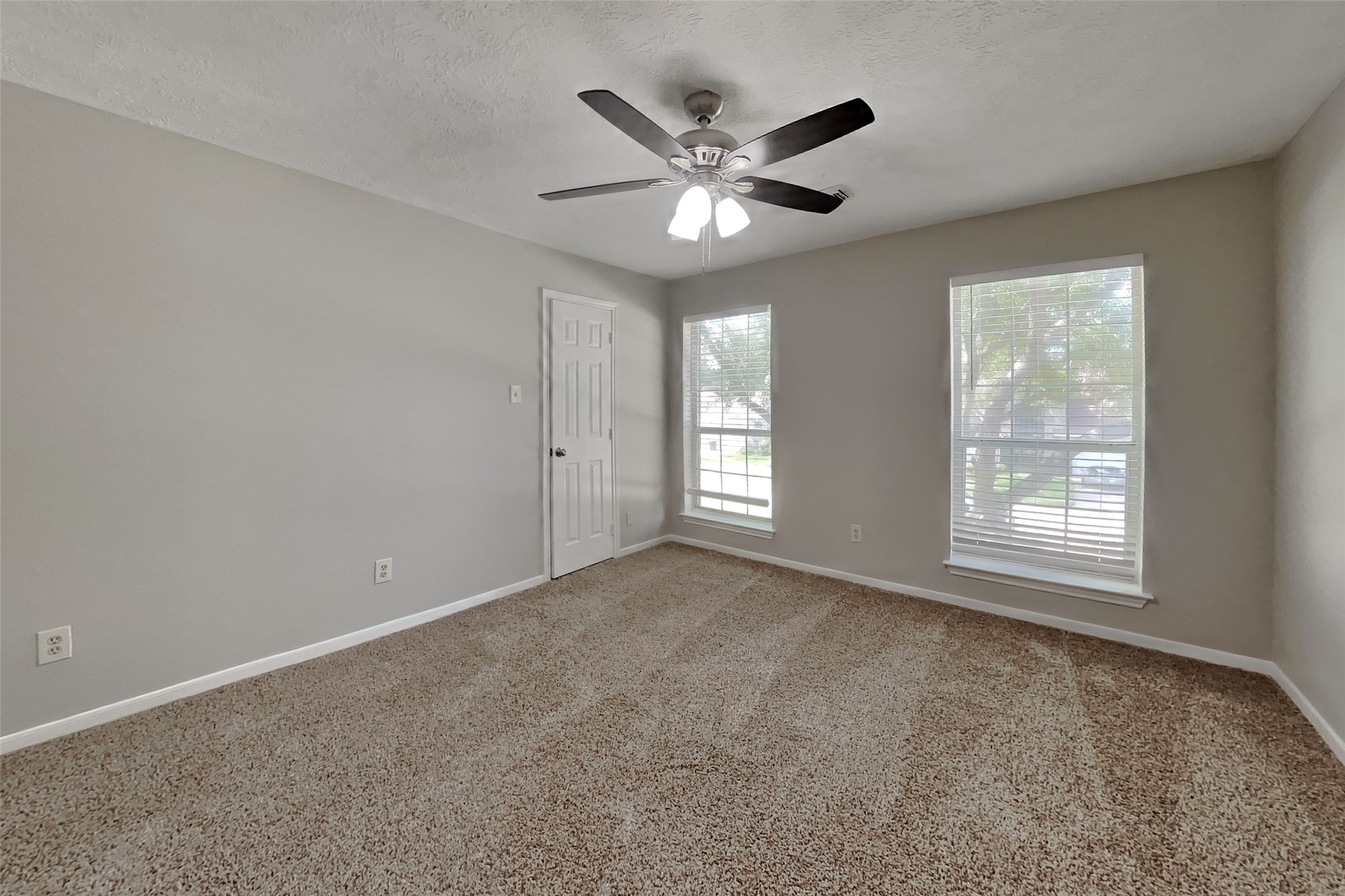 11307 Sunshine Park Drive Property Photo 15