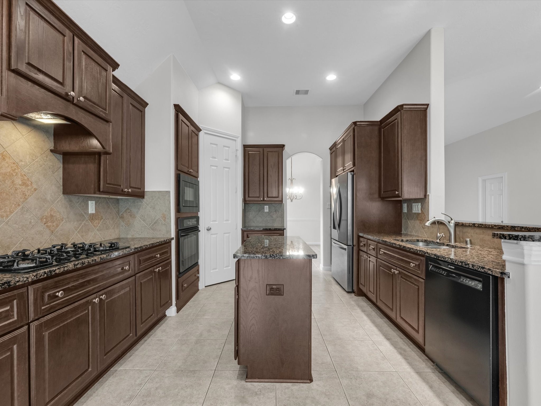 20960 Annendale Circle Property Photo 12