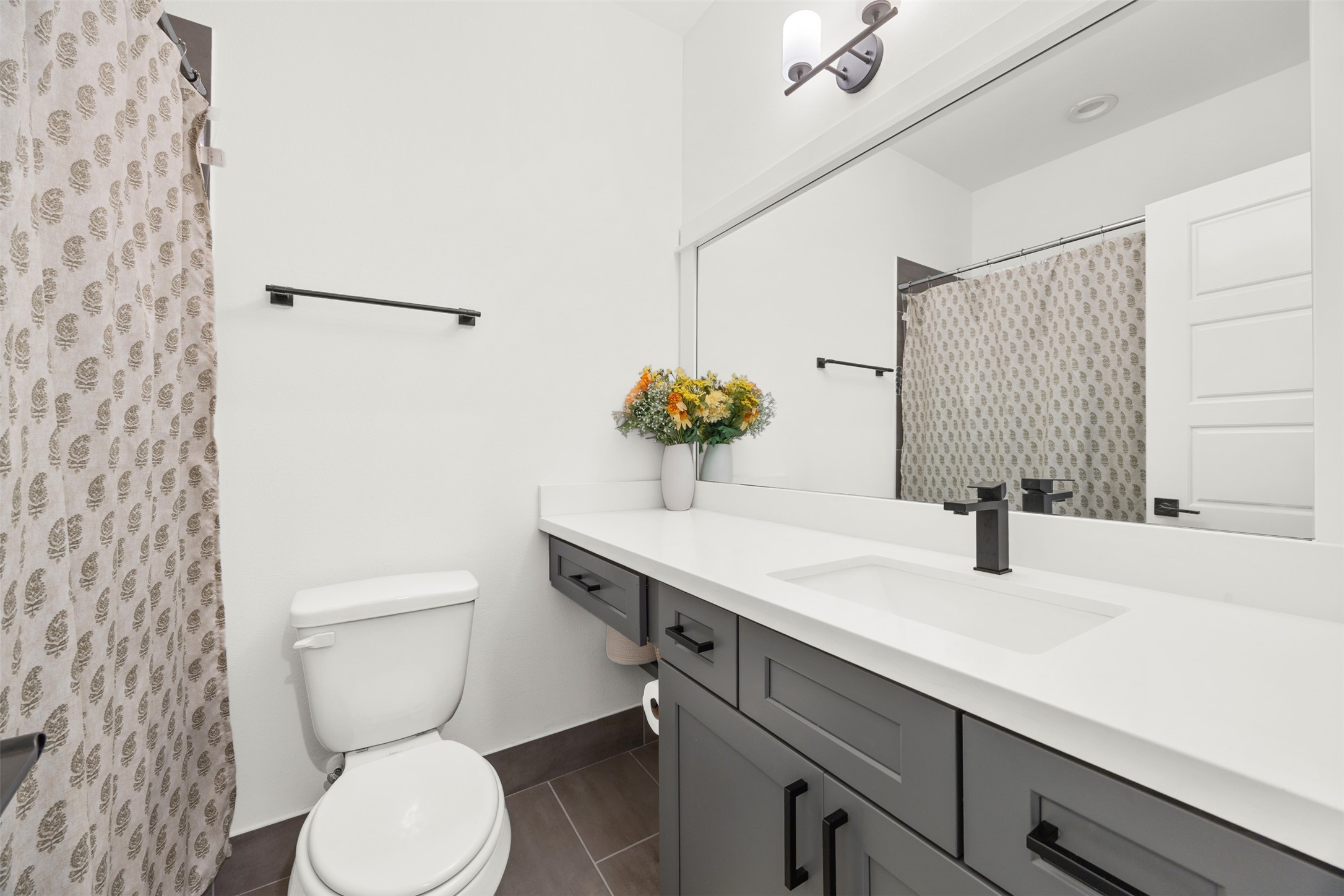 2056 Johanna Drive D Property Photo 13
