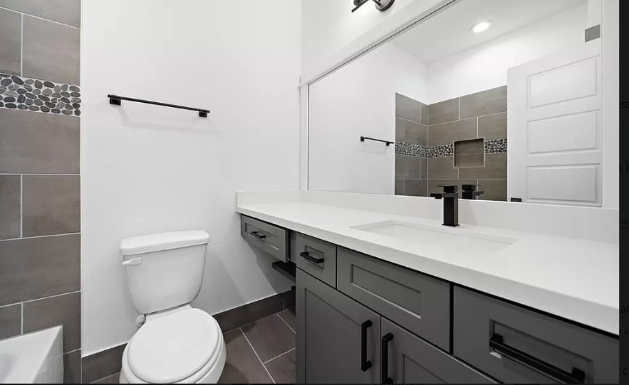 2056 Johanna Drive D Property Photo 18