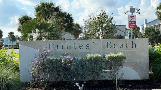 13613 Pirates Beach Boulevard Property Photo 1