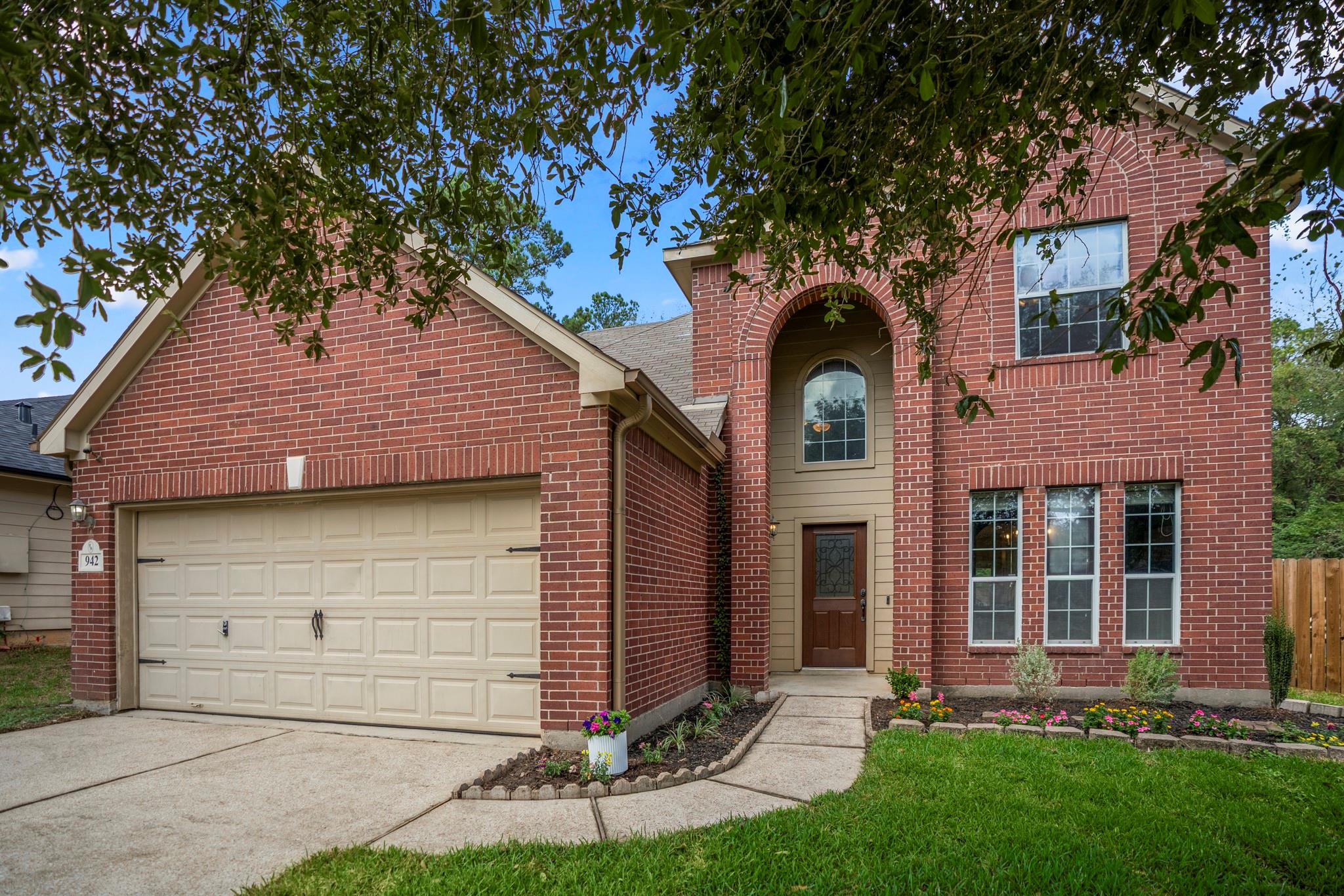942 Oak Glen Drive, Conroe Tx 77378 Property Photo 1