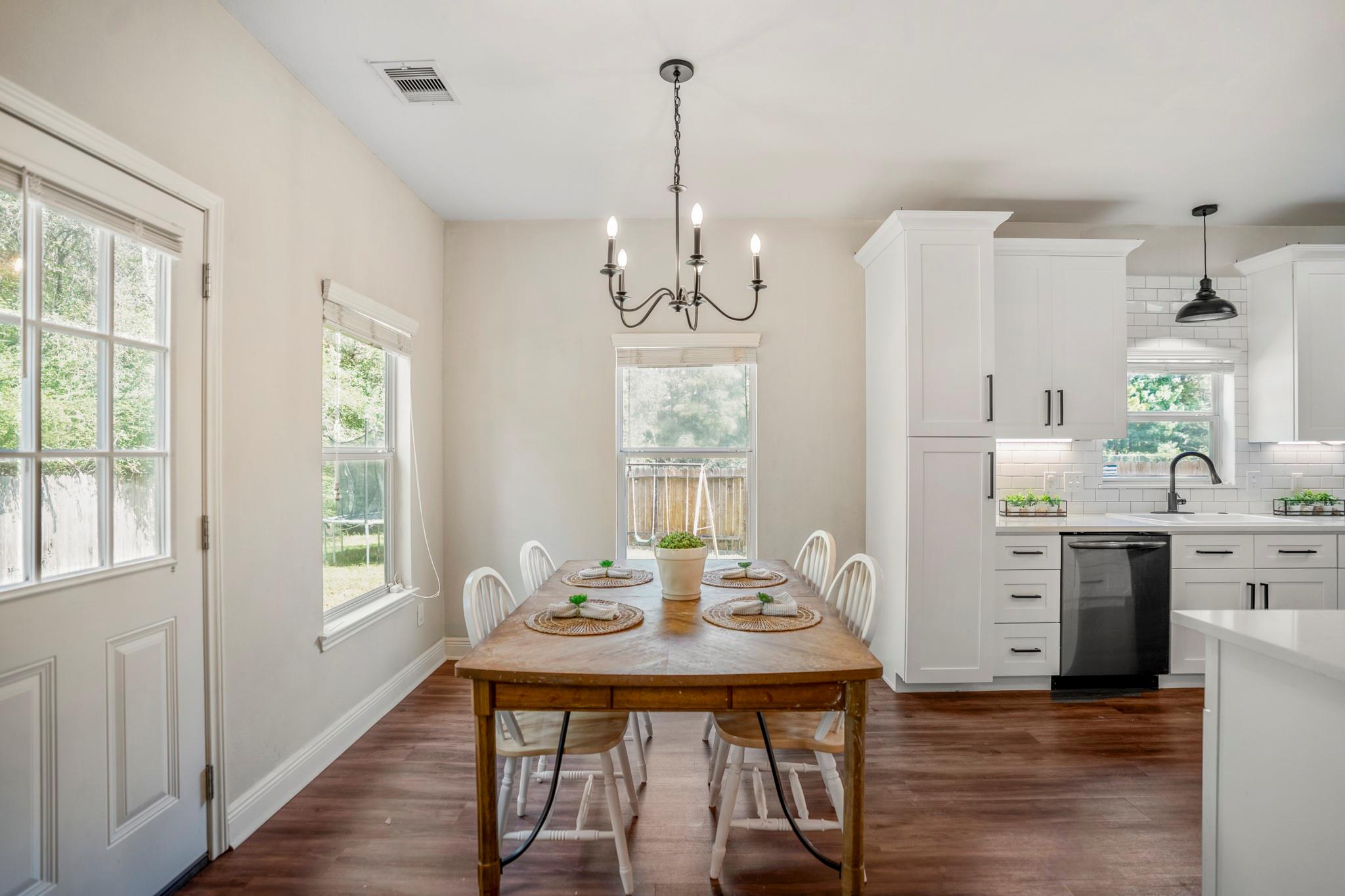 942 Oak Glen Drive, Conroe Tx 77378 Property Photo 10