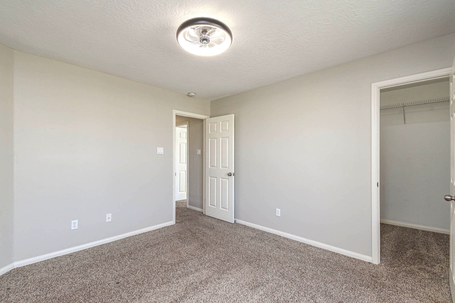 245 Lake Estates Drive Property Photo 26