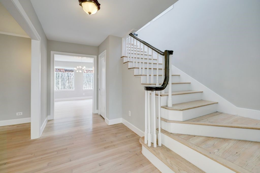3605 Plumb Street Property Photo 4