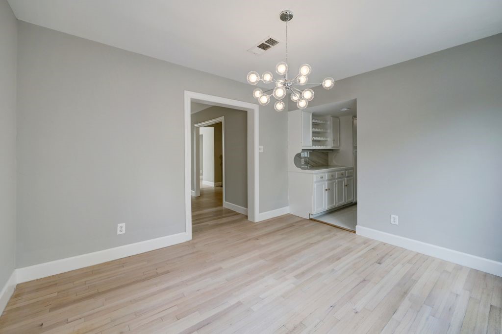 3605 Plumb Street Property Photo 7