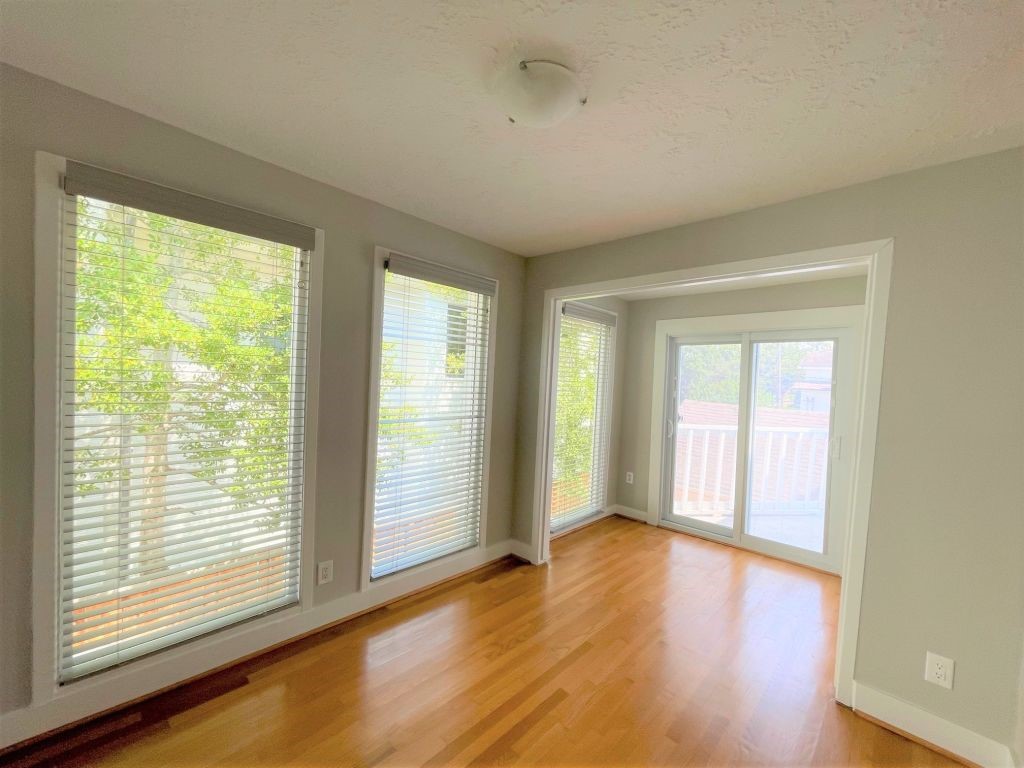 3605 Plumb Street Property Photo 16