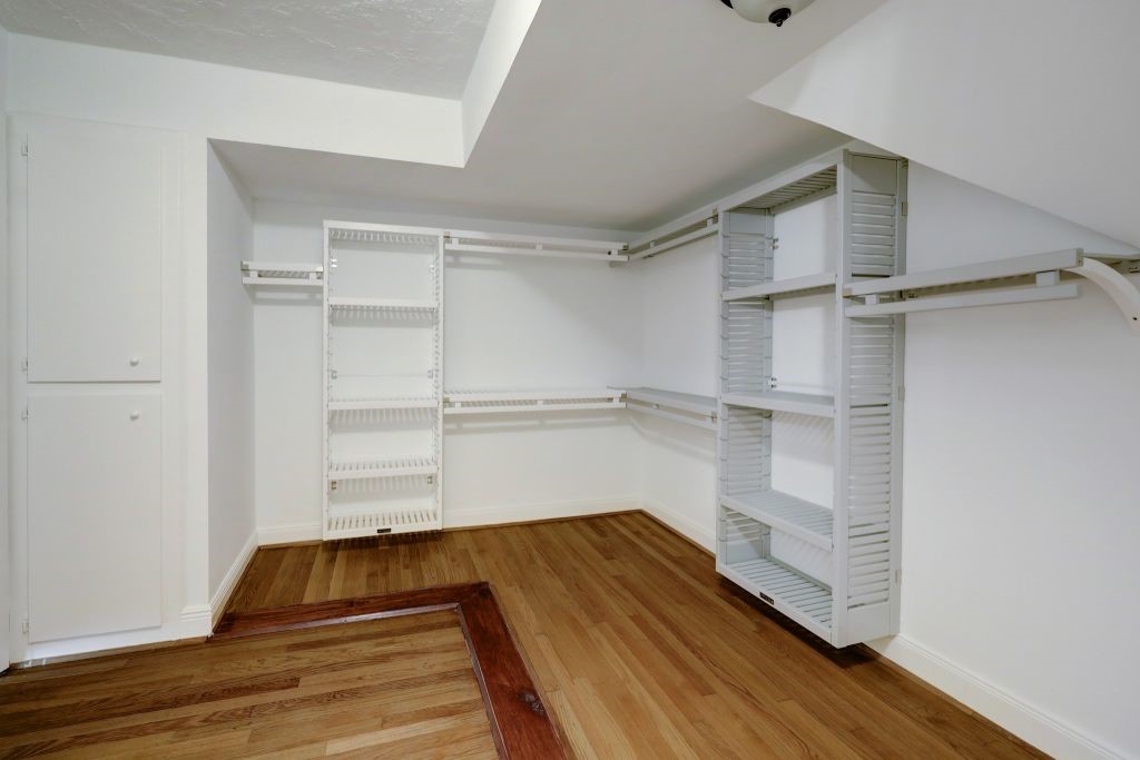 3605 Plumb Street Property Photo 19