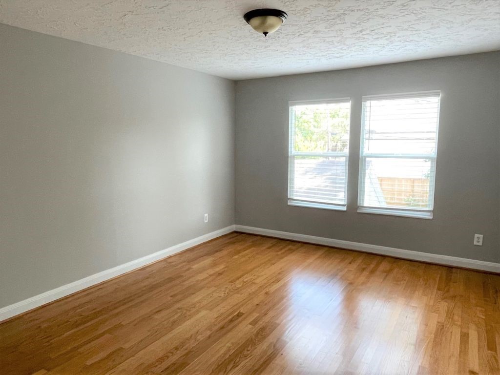 3605 Plumb Street Property Photo 20