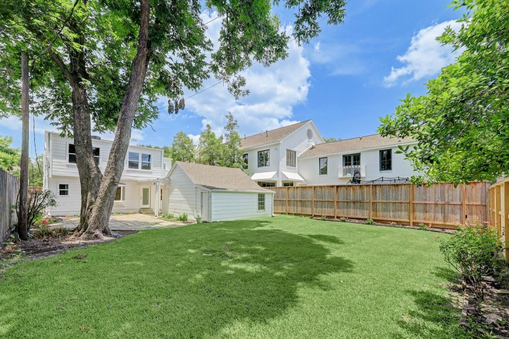 3605 Plumb Street Property Photo 24