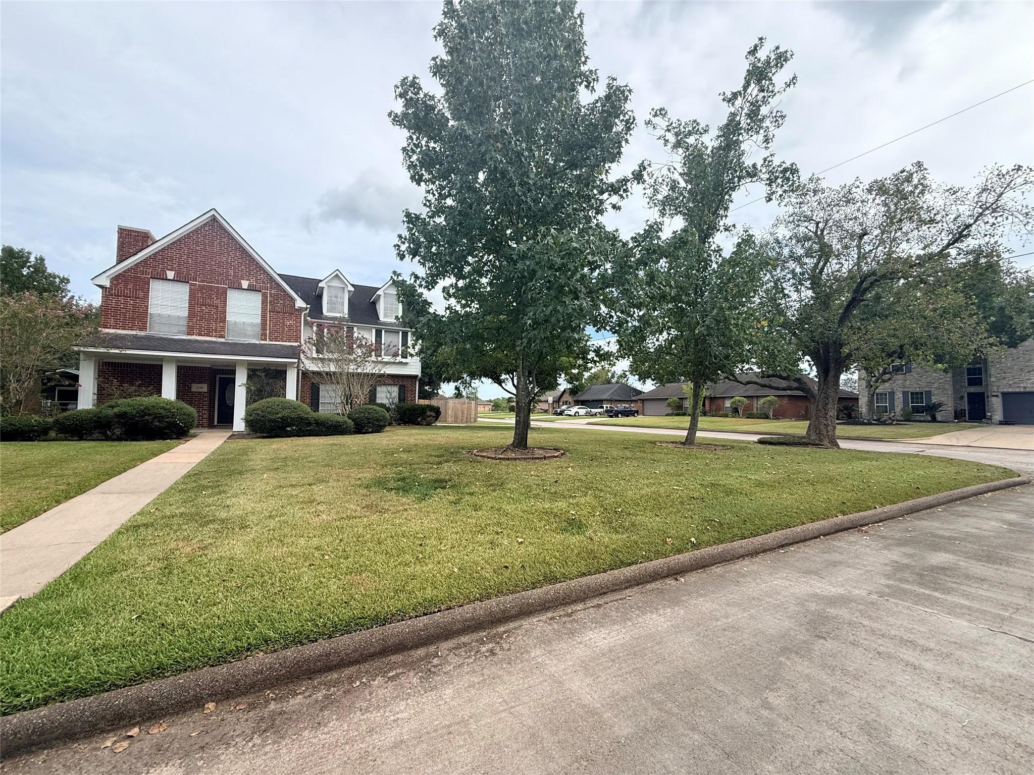 1130 Steven Drive, Alvin Tx 77511 Property Photo 3