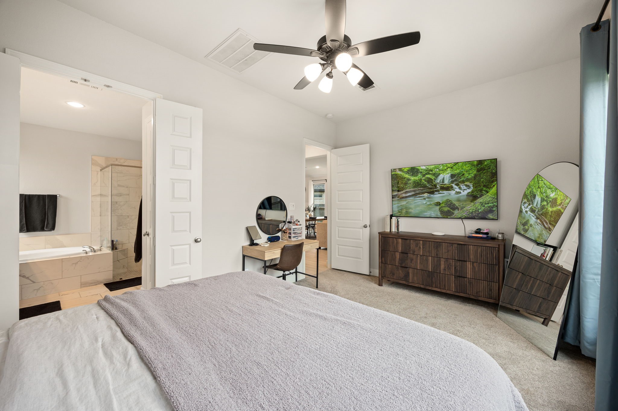8711 Harbor Pines Drive Property Photo 20