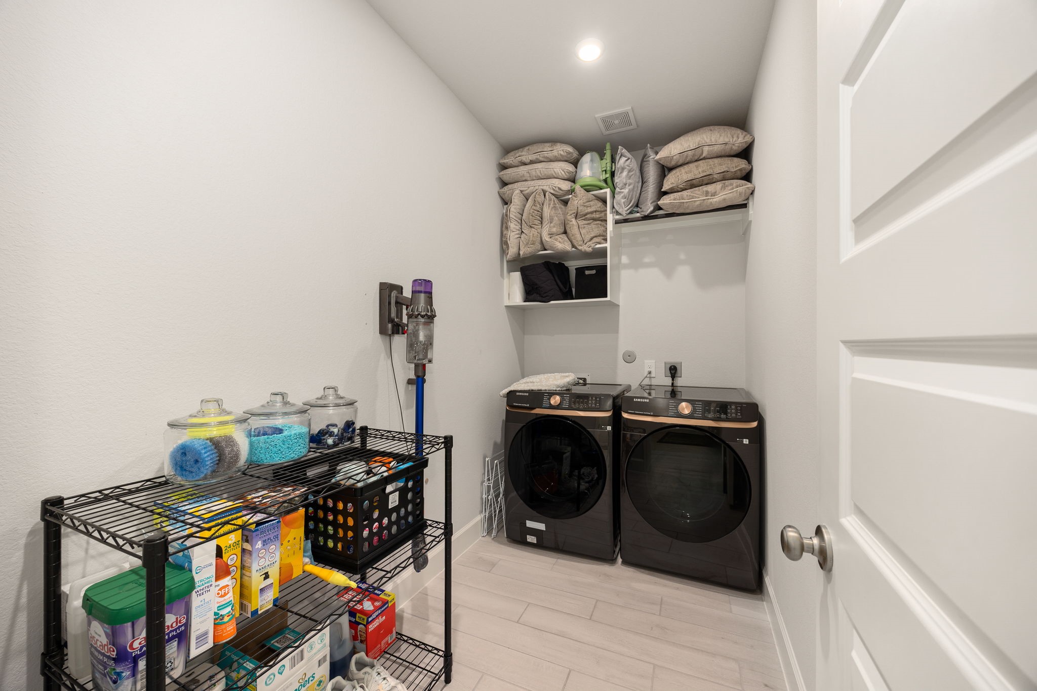 8711 Harbor Pines Drive Property Photo 29