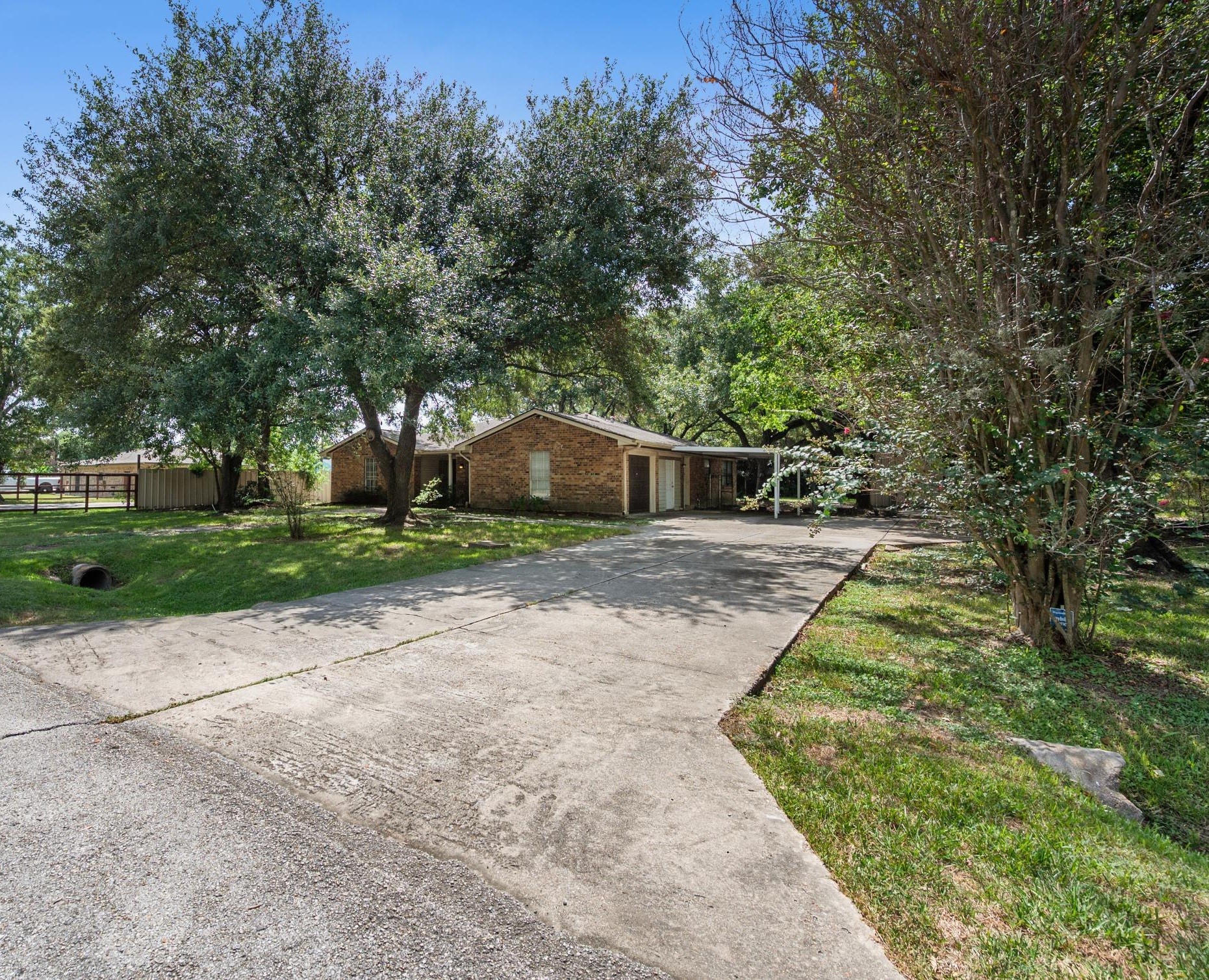20615 Marilyn Lane Property Photo 3