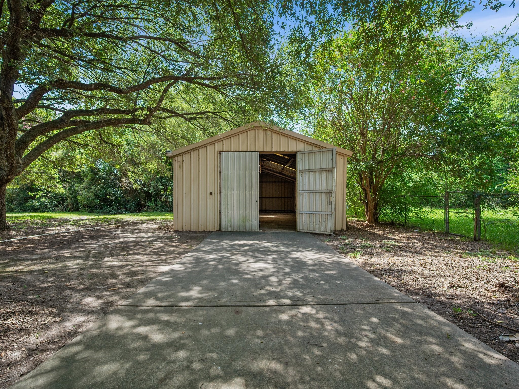 20615 Marilyn Lane Property Photo 5
