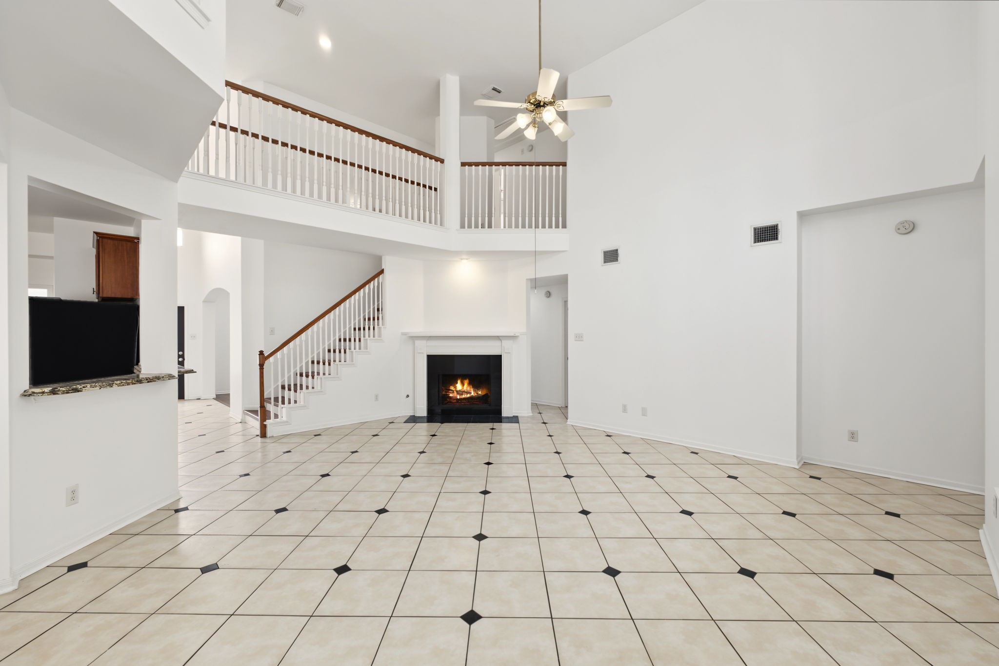 2502 Meadow Tree Lane Property Photo 15