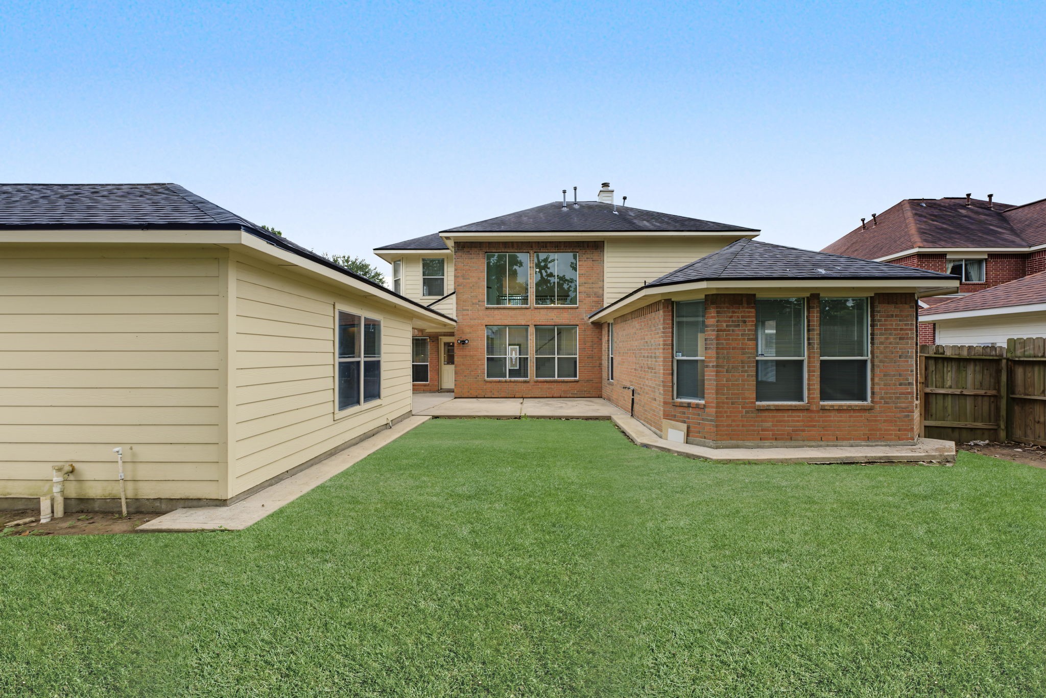 2502 Meadow Tree Lane Property Photo 37