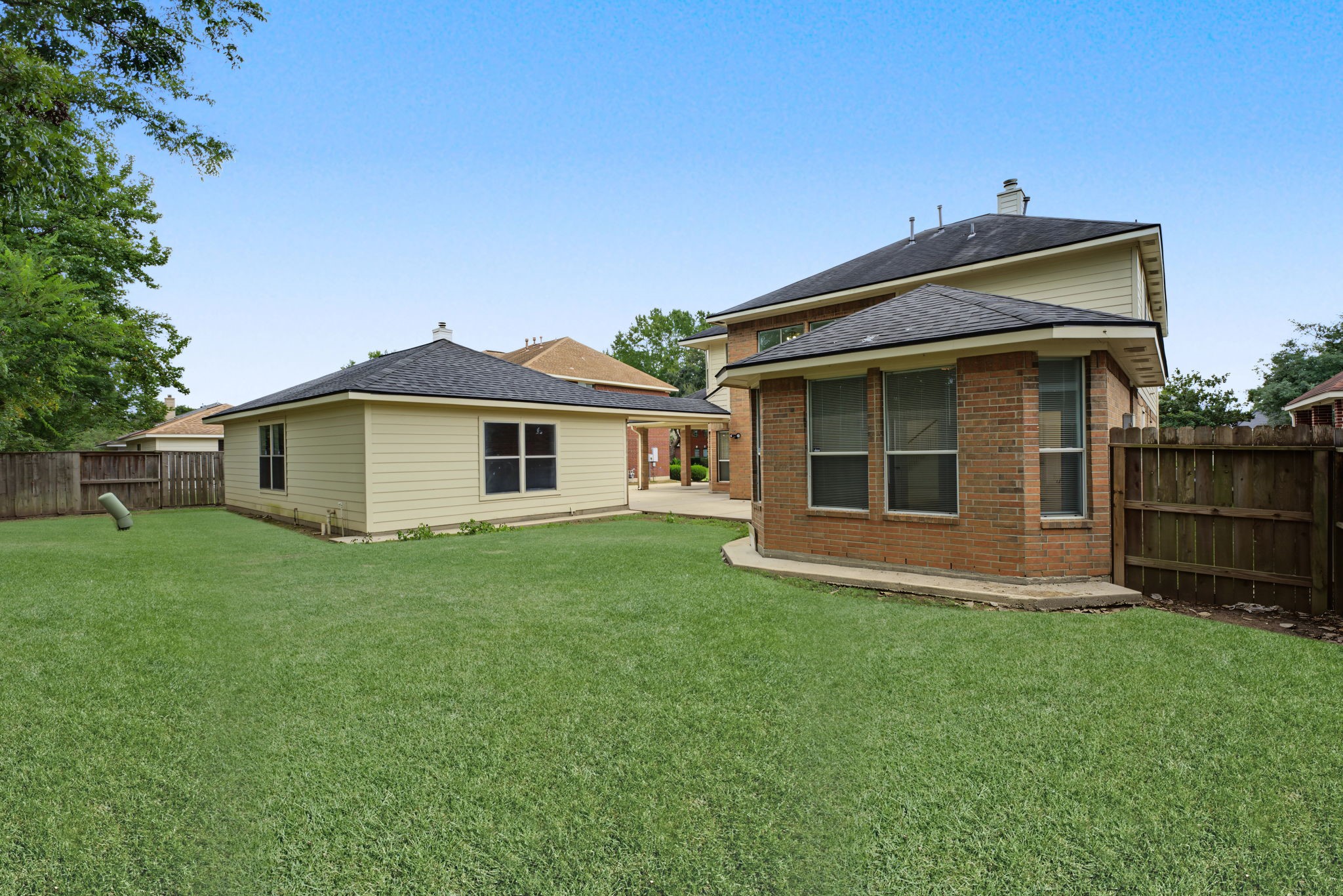 2502 Meadow Tree Lane Property Photo 39