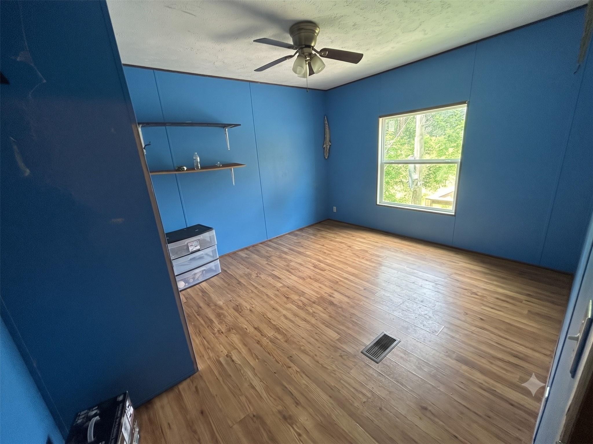 5318 Lesleigh Circle Property Photo 12