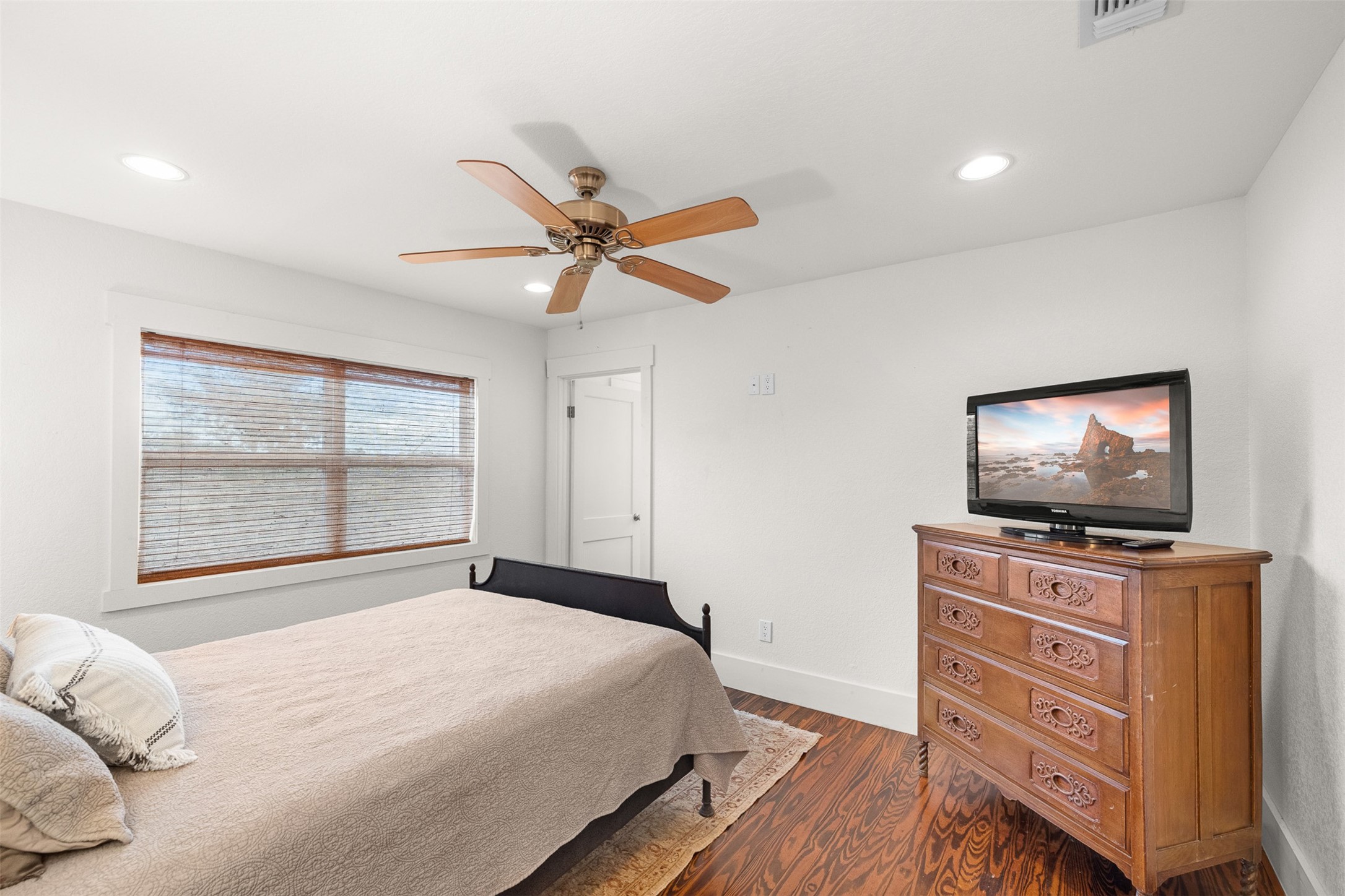 9809 Mazoch Road Property Photo 8