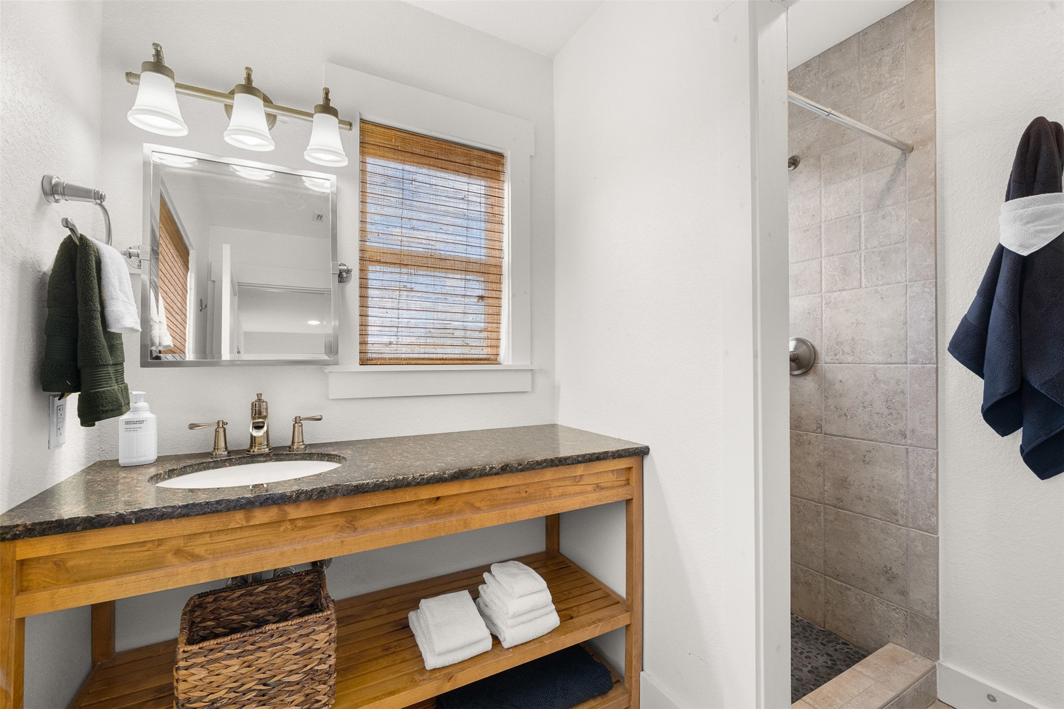 9809 Mazoch Road Property Photo 10