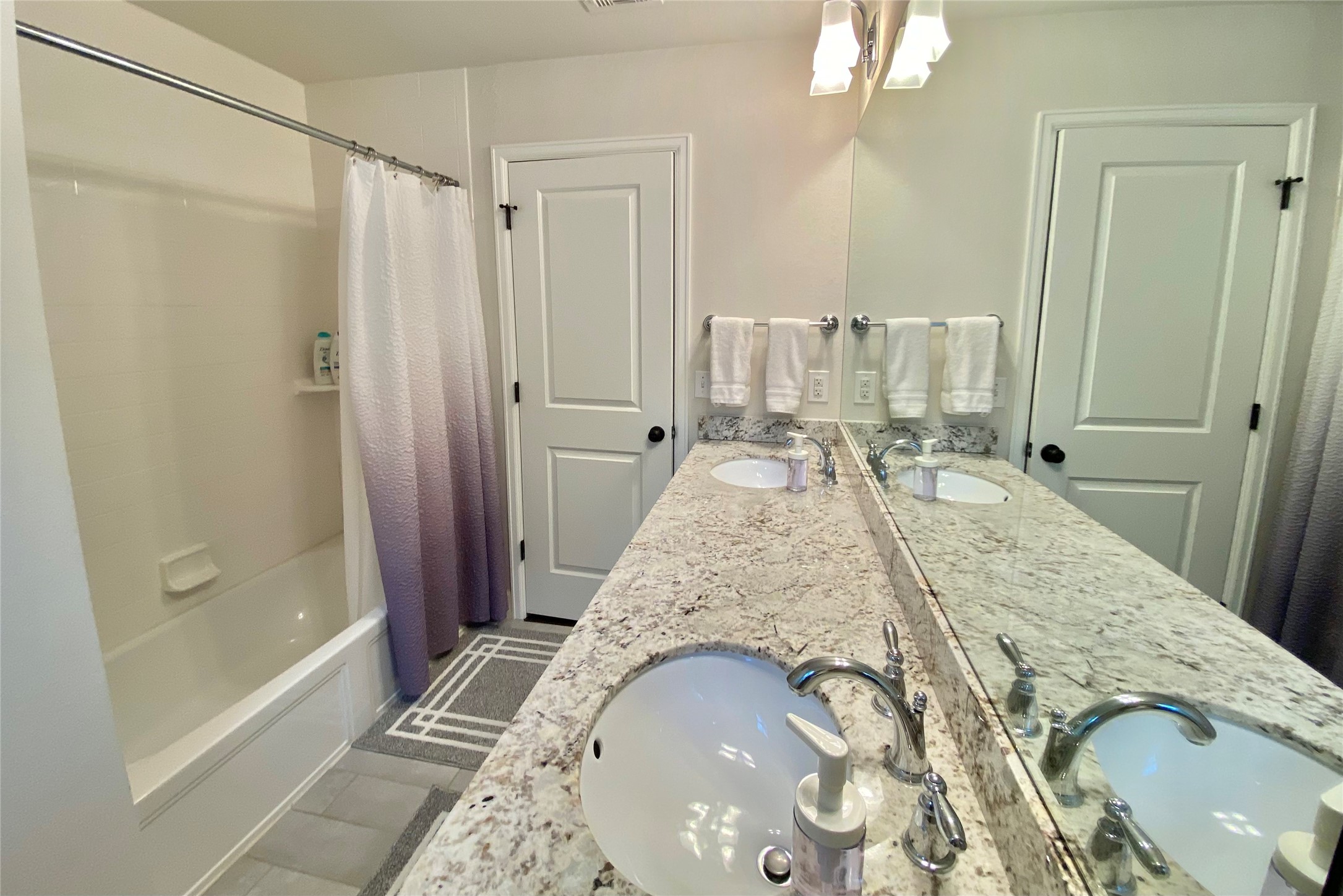 25110 Glen Loch Property Photo 4