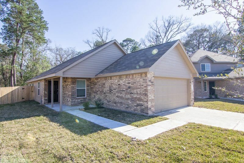 301 N Meadows Drive Property Photo 2