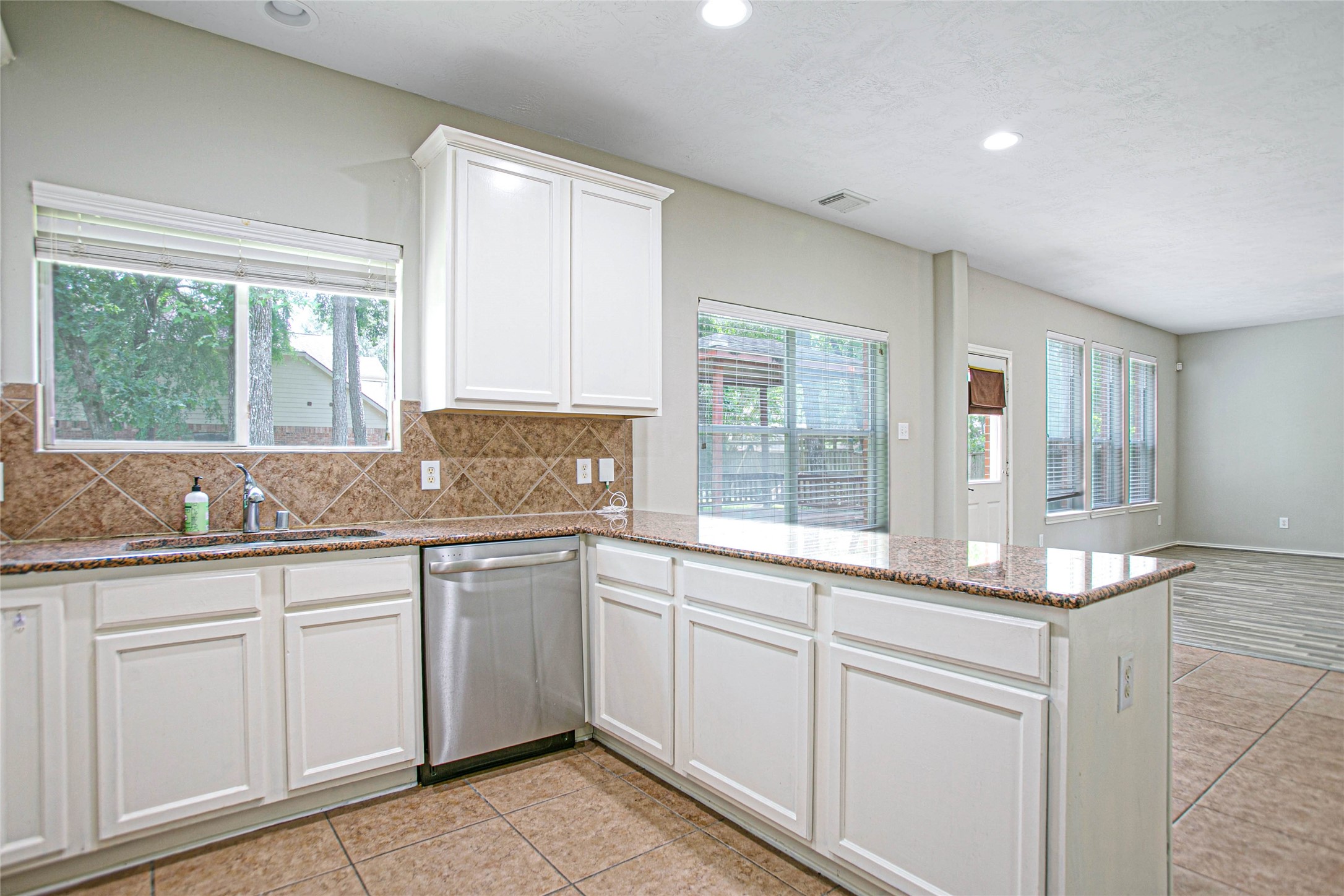 43 W Spindle Tree Circle Property Photo 13