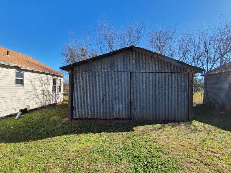 522 N Illinois Street Property Photo 11