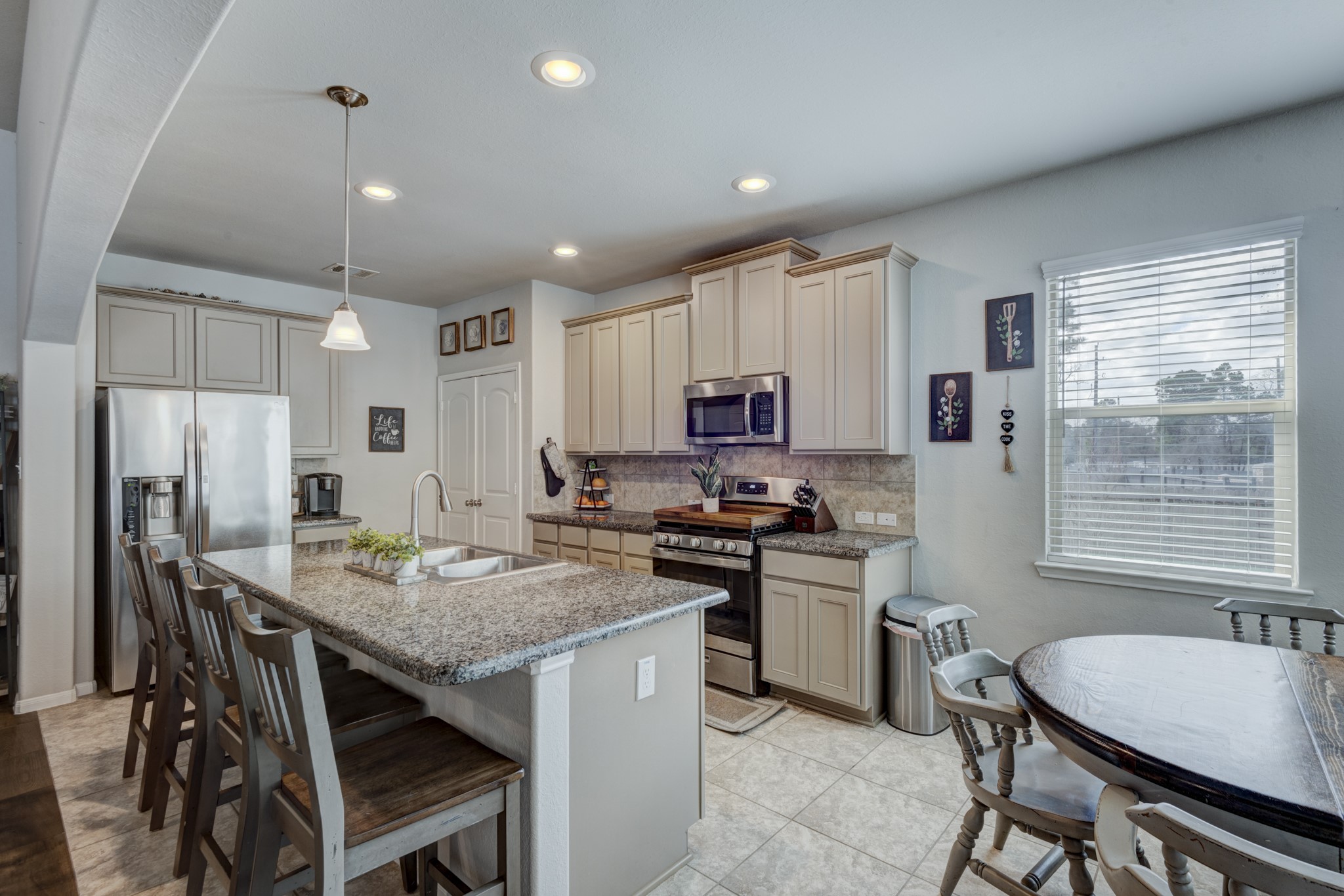 18698 Legend Oaks Drive Property Photo 13