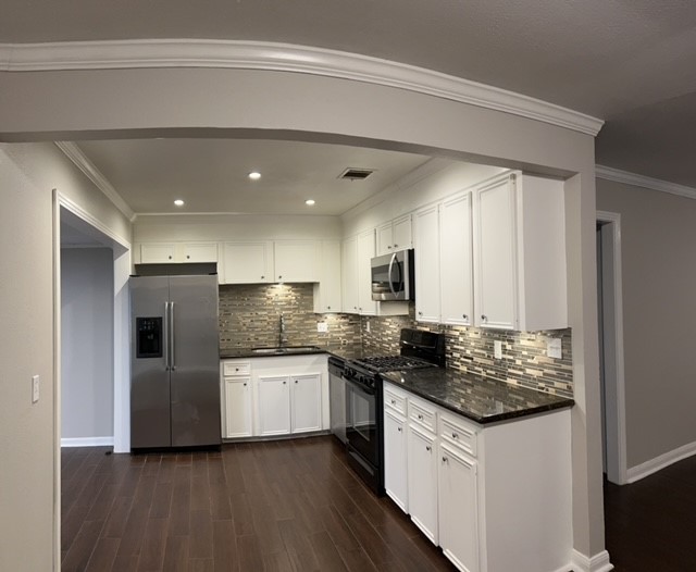 4702 Ella Boulevard Property Photo