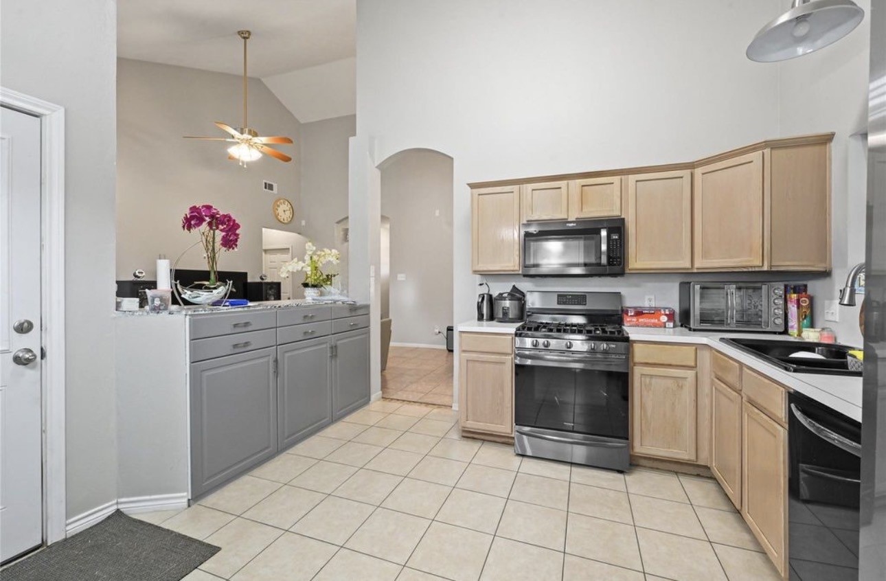 9439 Crystal Cove Circle Property Photo 12