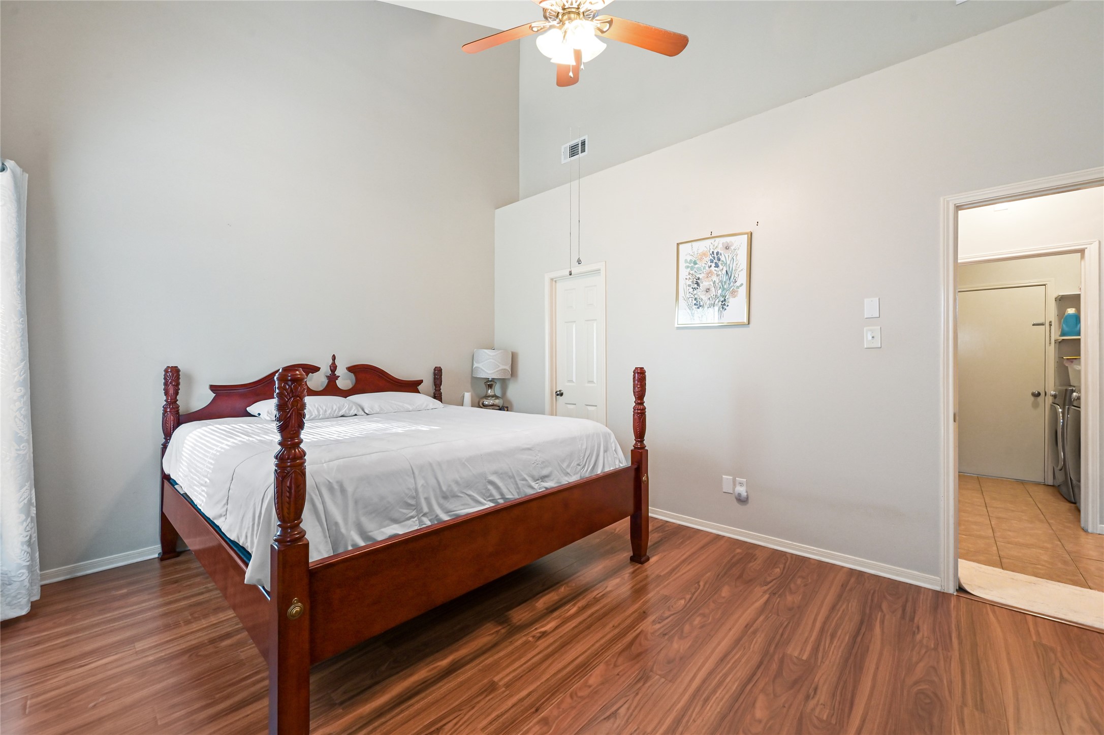 9439 Crystal Cove Circle Property Photo 16