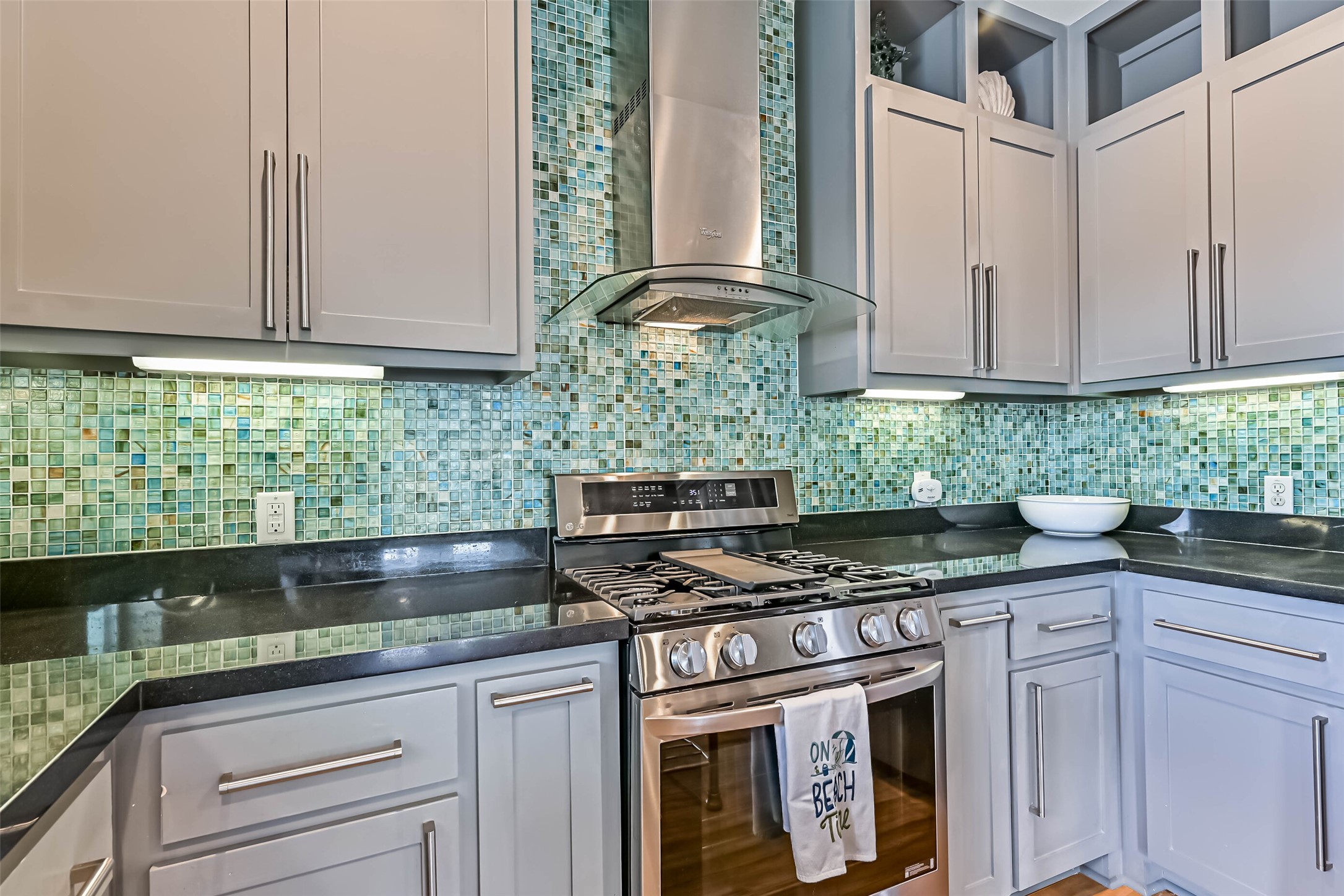 4214 Spanish Main Property Photo 15