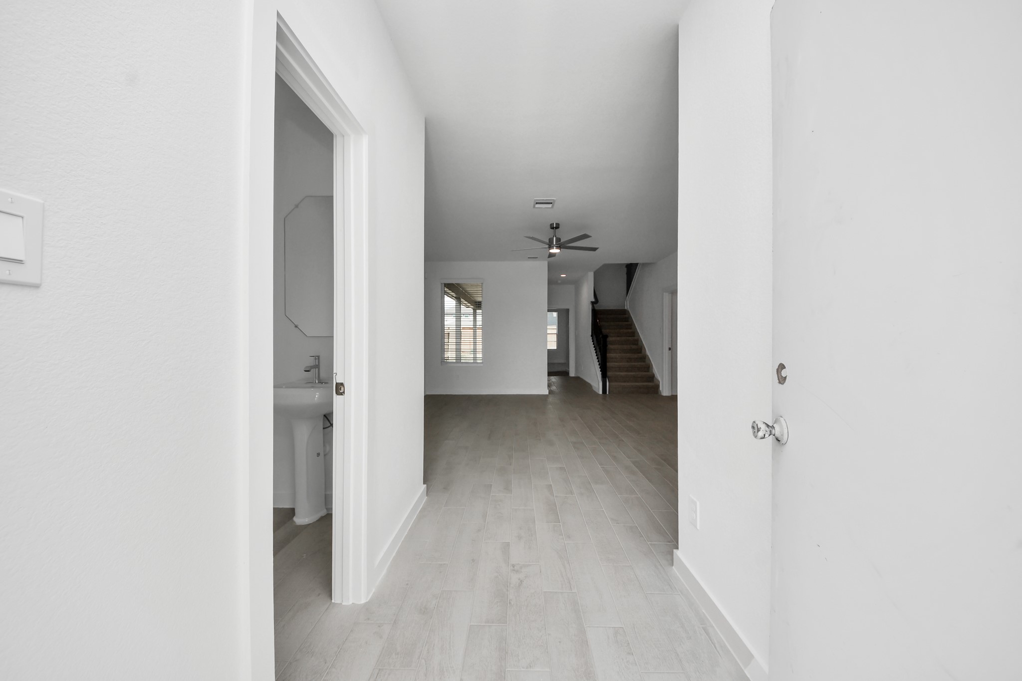 18526 Athena Flower Drive Property Photo 6