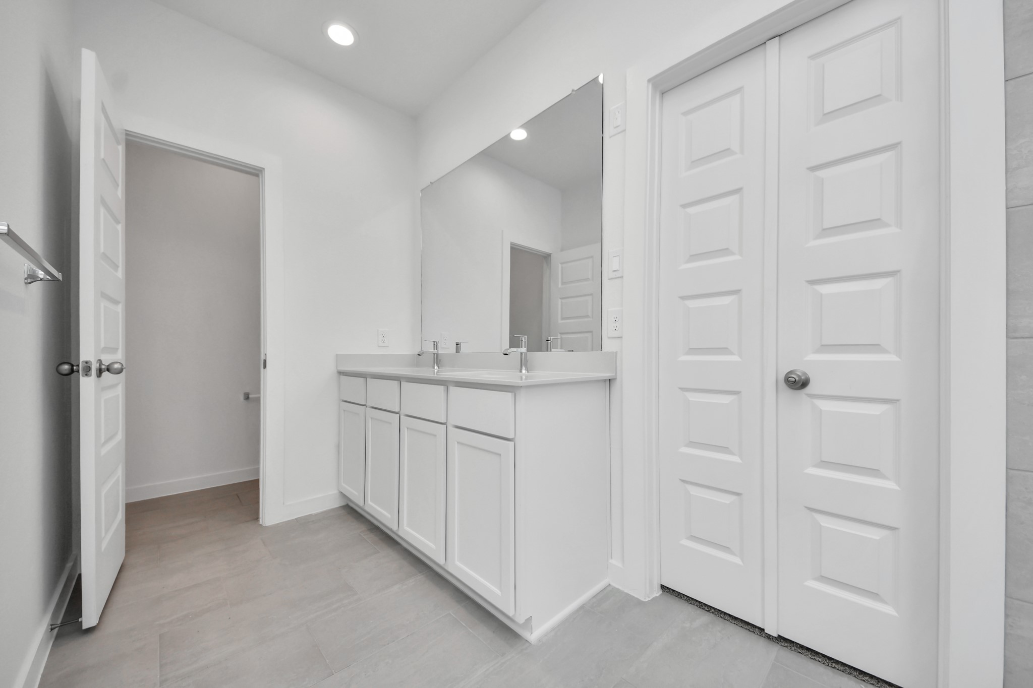 18526 Athena Flower Drive Property Photo 22