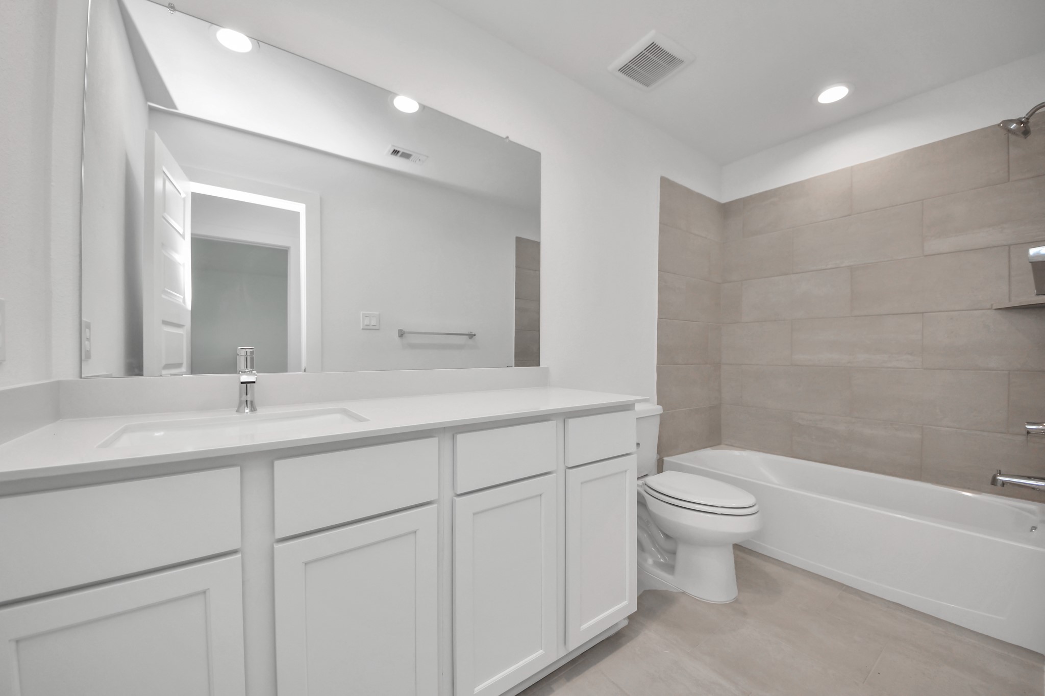 18526 Athena Flower Drive Property Photo 34
