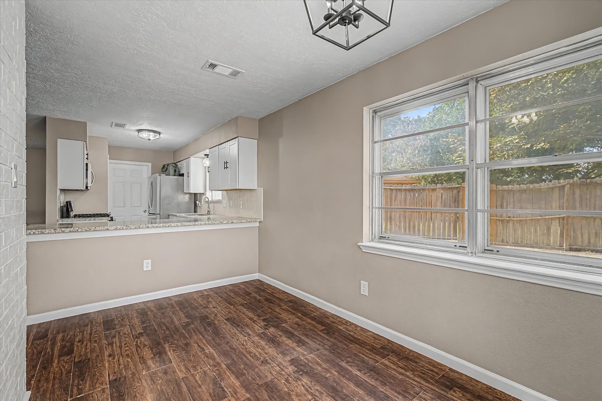 2901 Castle Court Property Photo 14