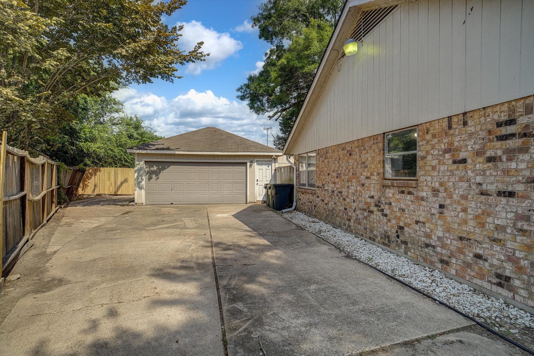 2901 Castle Court Property Photo 38