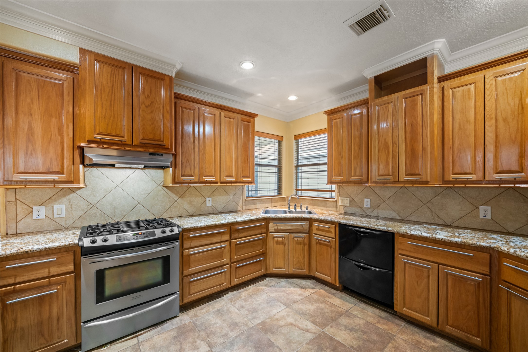 1107 Du Barry Lane Property Photo 6