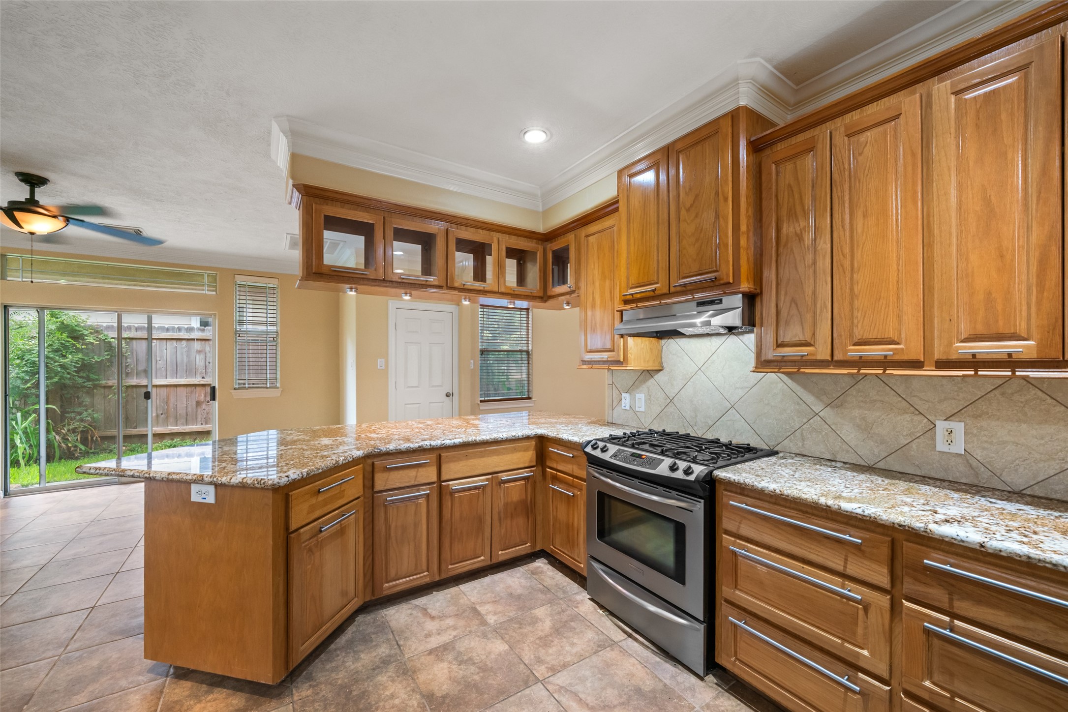 1107 Du Barry Lane Property Photo 8