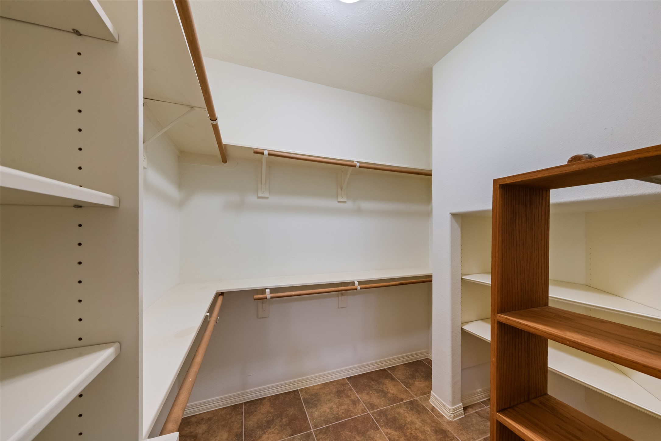 1107 Du Barry Lane Property Photo 13