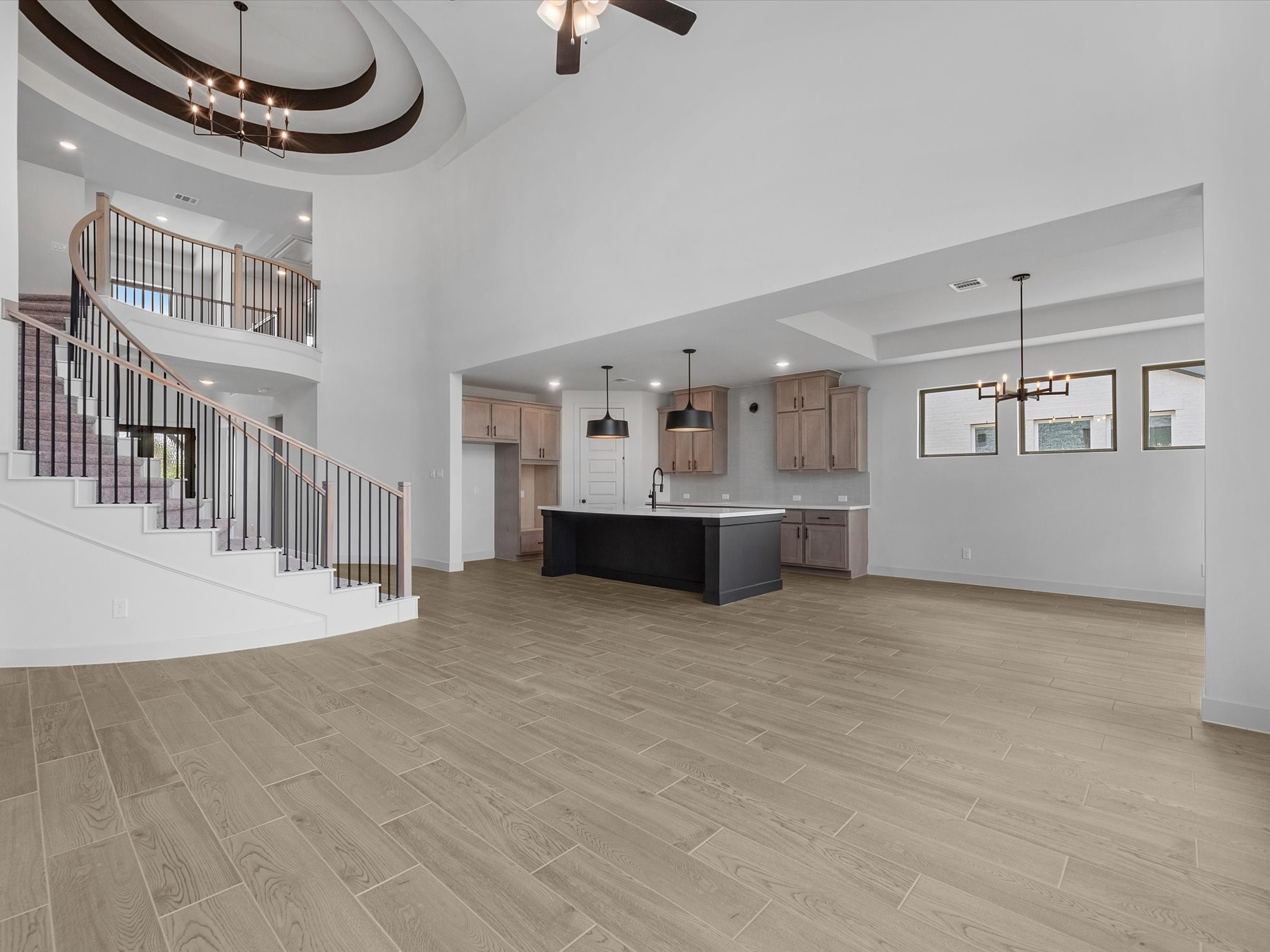 5231 Silk Petal Drive Property Photo 5
