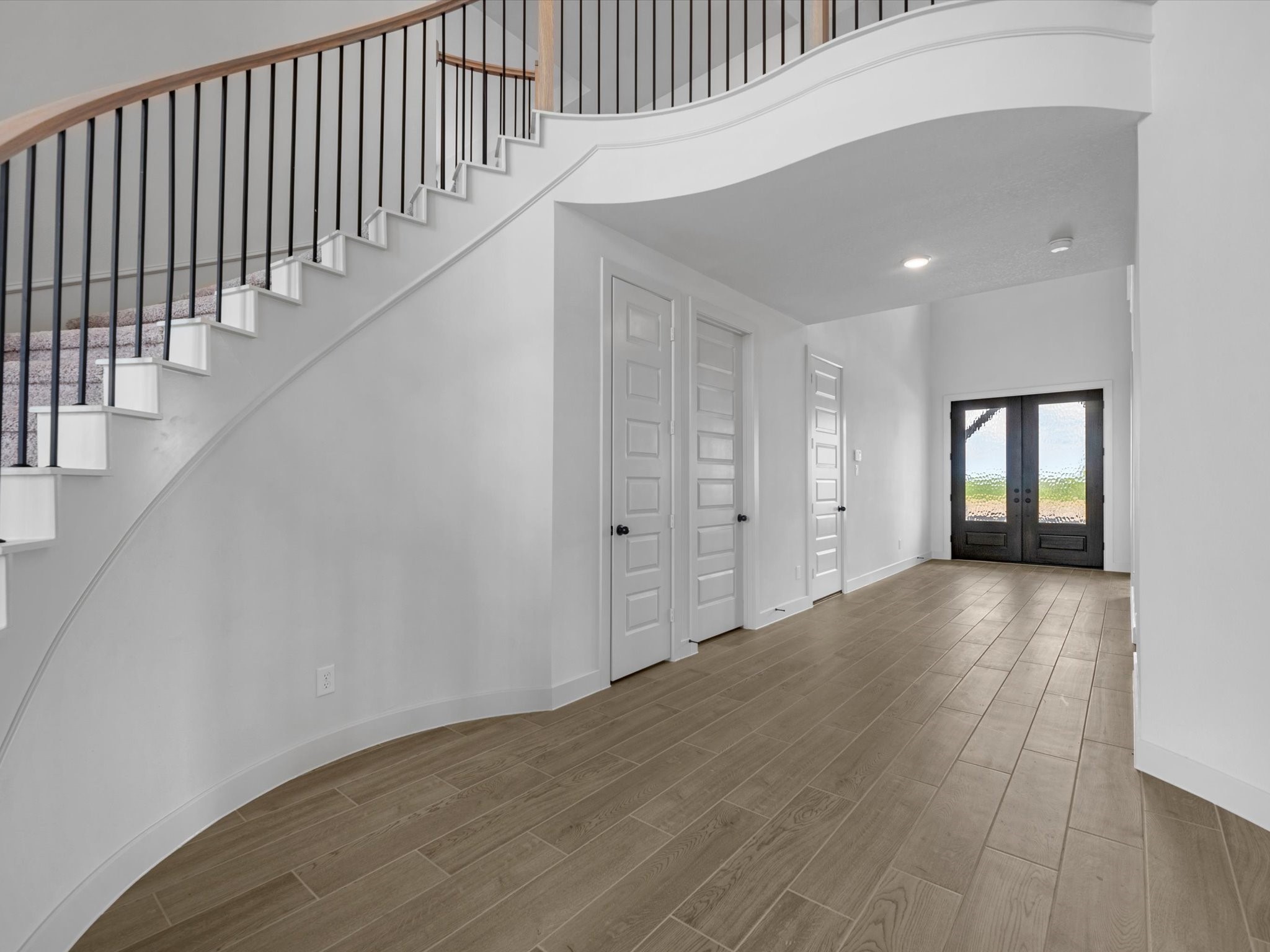 5231 Silk Petal Drive Property Photo 17