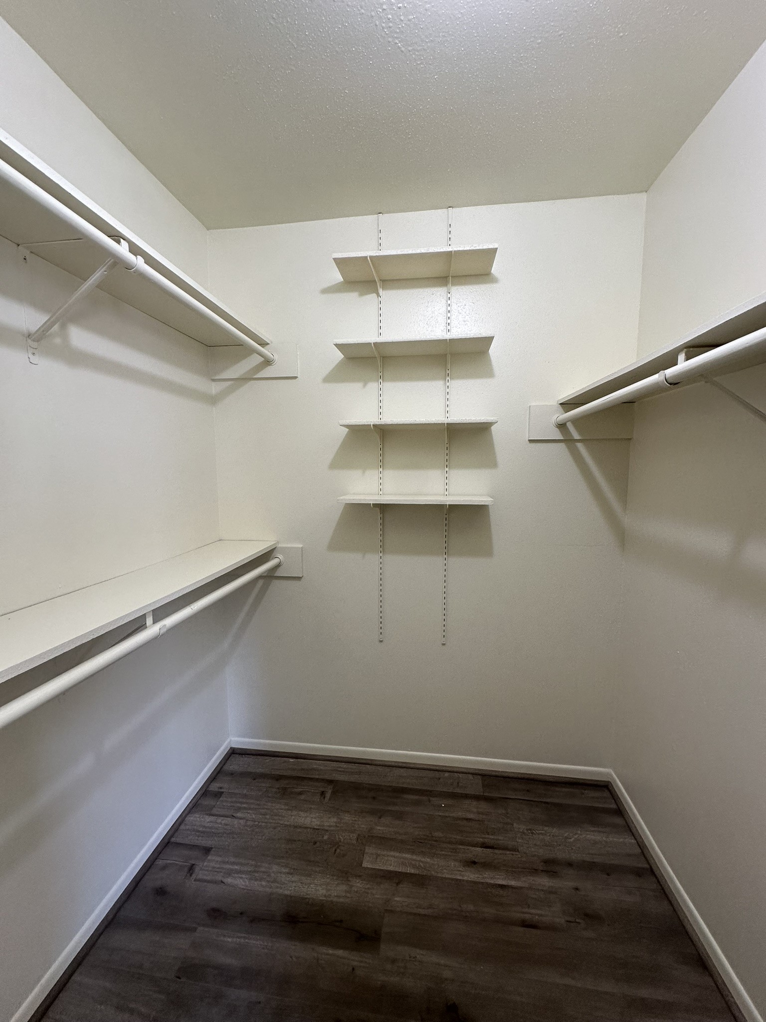 11702 Brighton Lane Property Photo 12