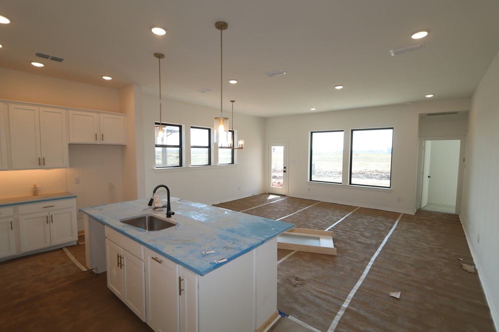 10706 Midnight Court Property Photo 9